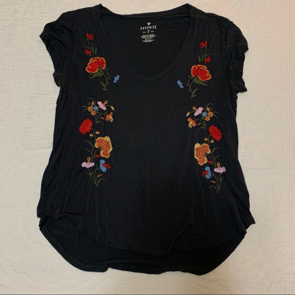 American Eagle tee
